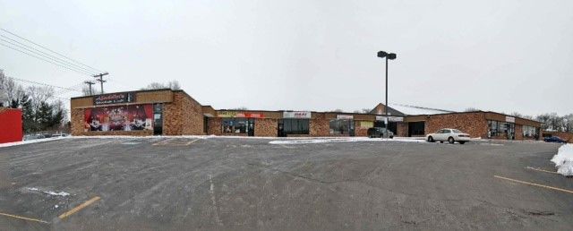 College Square - Suite 713: 921 West McKinley Avenue, Mishawaka, IN 46545